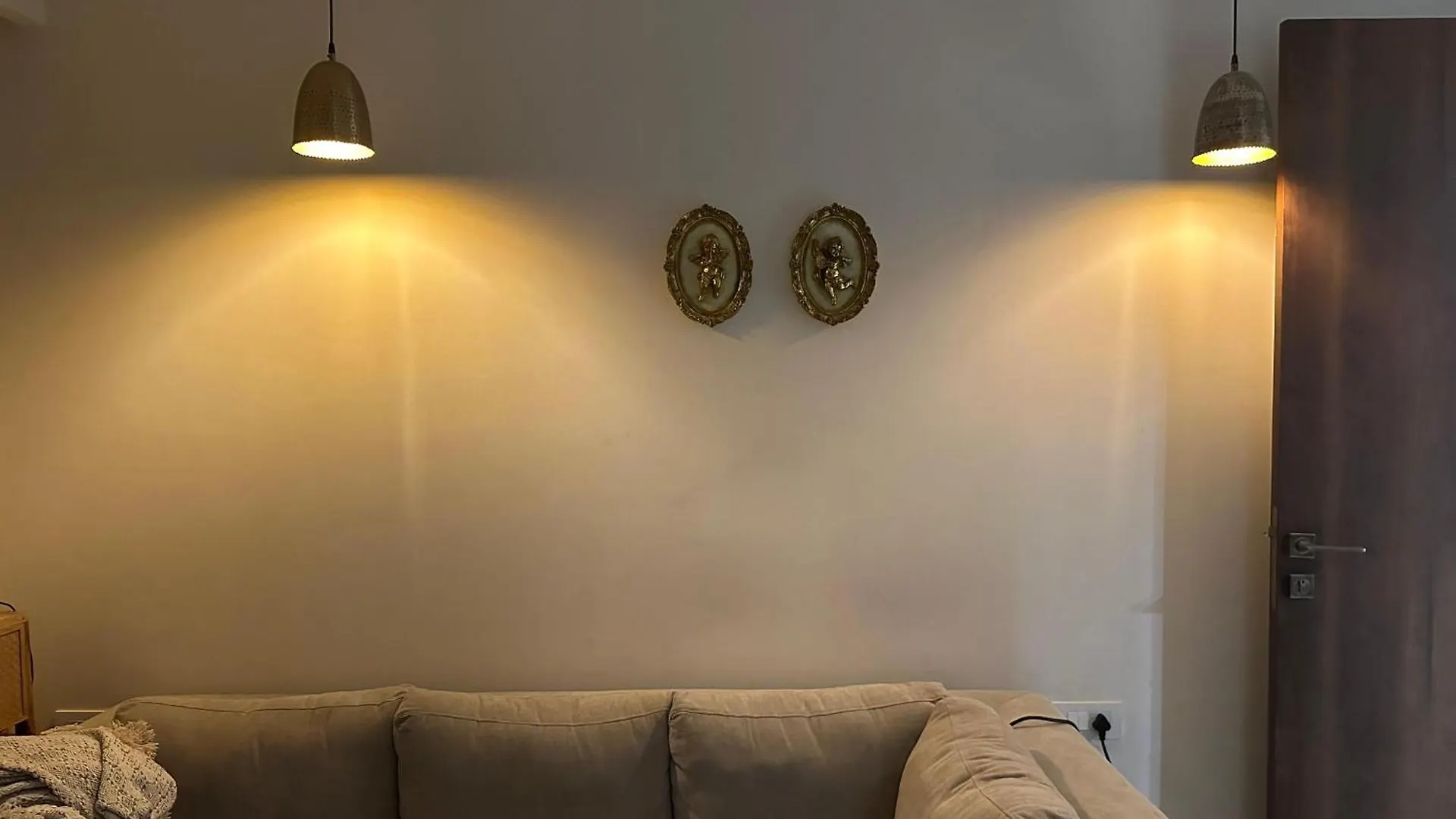 Vintage Room With Modern Amenities 구르가온 인도