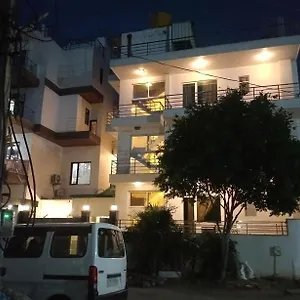  Hotel The Orchid